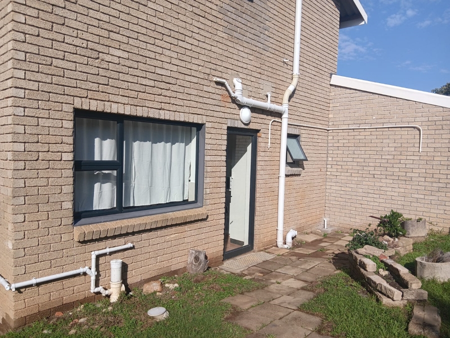 To Let 3 Bedroom Property for Rent in Dana Bay Western Cape